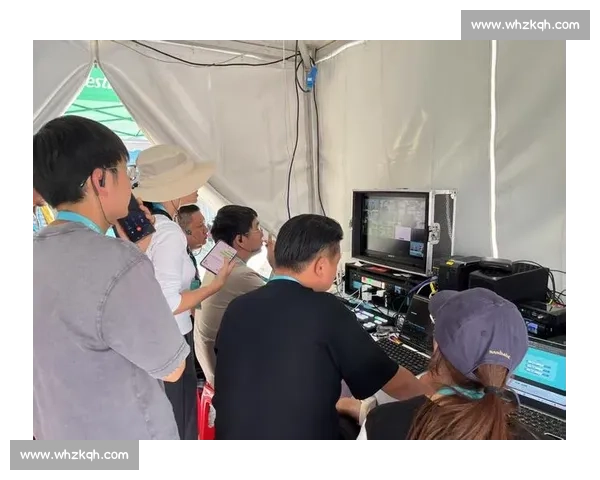 赛事直播高清呈现全景赛场激情体验与专业解说同步即时互动沉浸观看 - 副本 - 副本 (4) - 副本